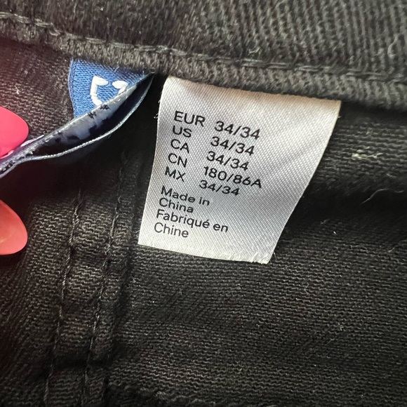 Men's Black Distressed Jeans H&M Sz 34/34 NWT - Picture 2 of 3